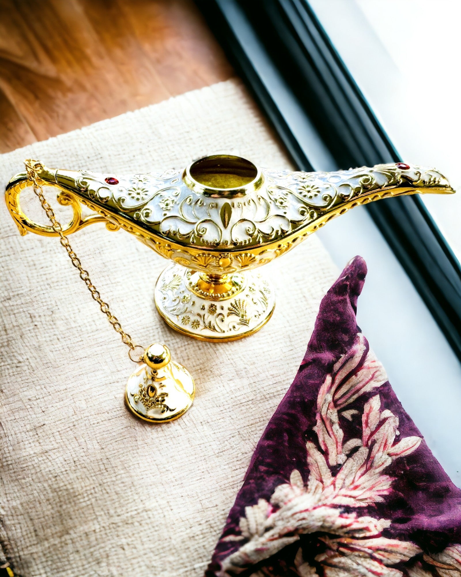 Magická lampa Aladina s možností gravírování - Bílá varianta, propletená se zlatou