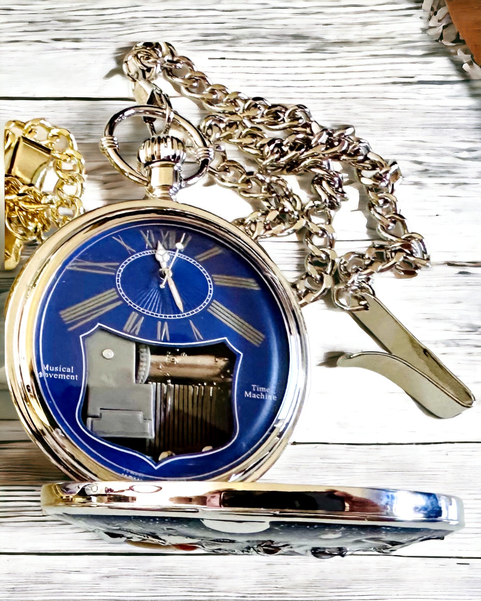 Kapesní hodinky "Astrum Temporis" - Stříbrný rámeček. Možnost personalizace gravírováním