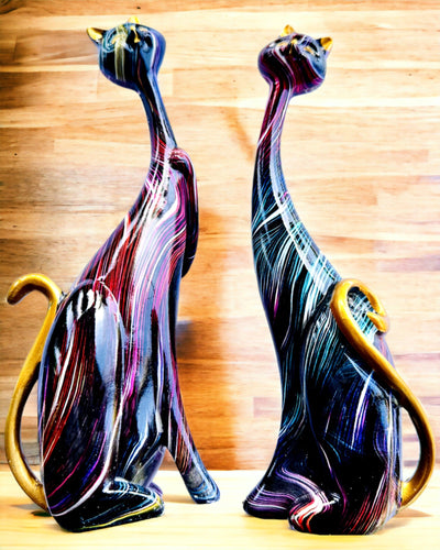 "Koci Eleganci" - Sada Dekorativních Figurok z Pryskyřice s Možností Personalizace Gravírováním