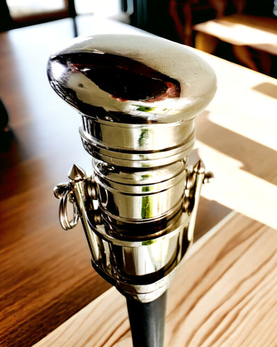 HŮLKA NA CHOZENÍ S DRŽADLEM S FUNKCÍ DALEKOHLEDU – ELEGANTNÍ A MODERNÍ, 95 CM - kapitánský "Navigator's Crest"