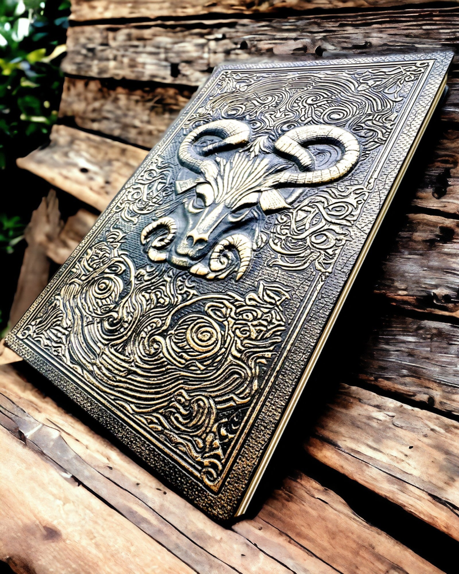 Magický Notes, zápisník "Boski Byk" - Elegantní a Výjimečná Papírnictví, personalizace gravírováním