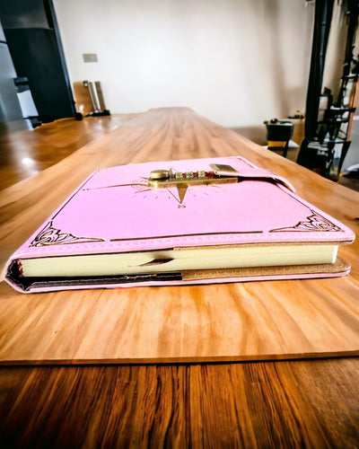 Prémiový zápisník s číselným zámkem A5 - Vintage styl s kompasem, japonský design, papírenské zboží pro studenty a podnikání. Personalizace gravírováním