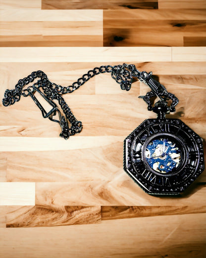 Klasické osmihranné mechanické kapesní hodinky Steampunk v černé barvě, gravírování