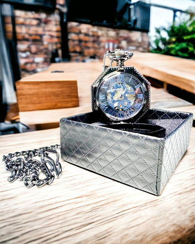 Klasické osmihranné mechanické kapesní hodinky Steampunk v černé barvě, gravírování