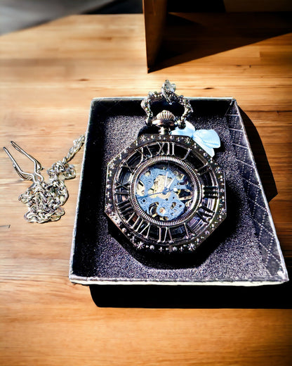 Klasické osmihranné mechanické kapesní hodinky Steampunk v černé barvě, gravírování