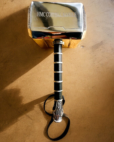 Mlátek Thora "Chief" - Ručně vyrobený řemeslný mlátek, personalizace gravírováním jako dárek