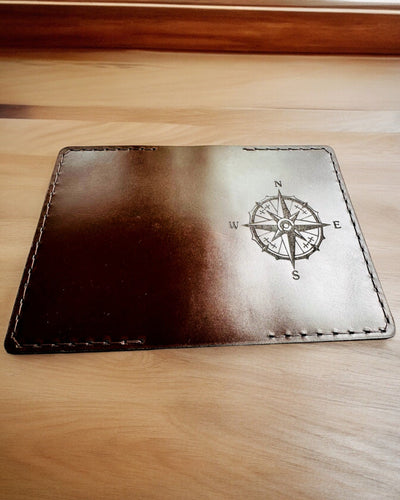 Pouzdro "Cestovatele" - Kožené pouzdro na pas, personalizace gravírováním - 2 barevné varianty