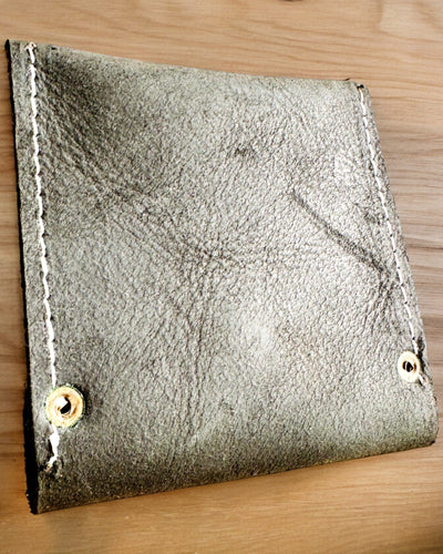 Pouzdro na kapesní hodinky nebo kompas Cestovatel - možnost personalizace gravírováním