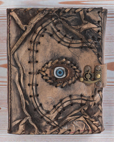 Hnědý kožený zápisník – zlé oko – 17 × 12,5 cm | 160 stran, patinované okraje