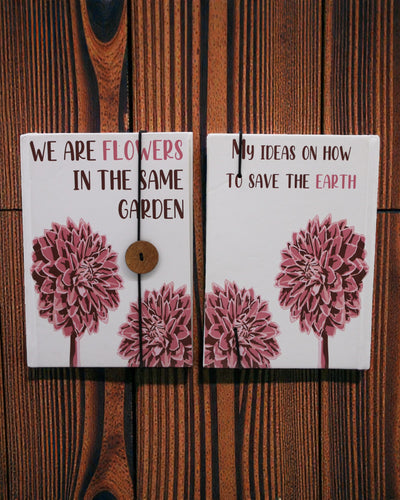 Flowers Together – malý zápisník s páskem a kokosovým knoflíkem 18 × 12,5 cm, 200 stran