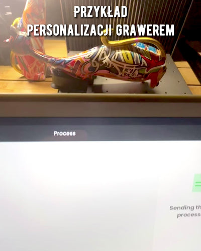 Abstraktní kočičí figurky "ArtCats", ručně malované, pryskyřice – 25 cm, 2 ks.