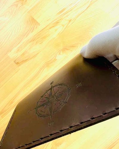 Pouzdro "Cestovatele" - Kožené pouzdro na pas, personalizace gravírováním - 2 barevné varianty