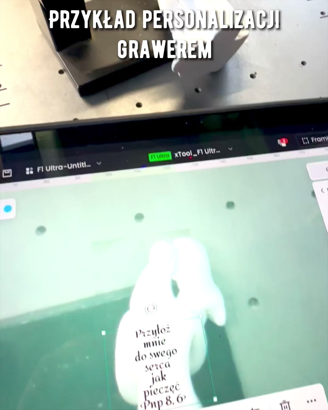 Elegantní Svazek - Malá Dekorativní Soška s Možností Gravírování - barva bílá