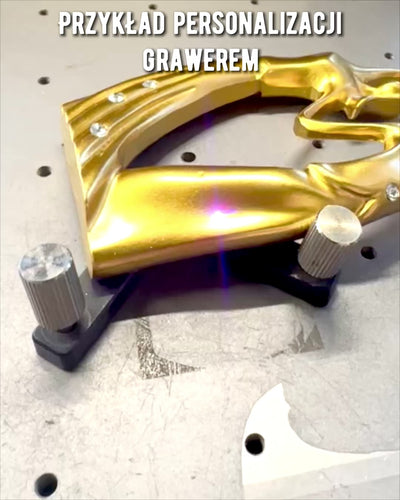 Figurka symbol lásky - „Věčná Blízkost” jako dárek, personalizace gravírováním