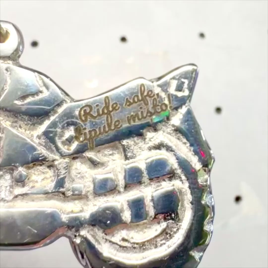Kovový motocyklový přívěsek MT203 s možností personalizace gravírováním  