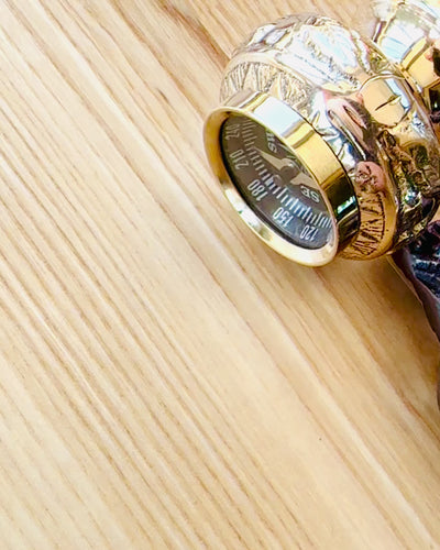 Kompasso Black - Hůl na chození - Dřevěná Ručně Vyřezávaná - Exkluzivní Edice s Možností Gravírování