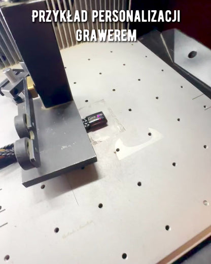 Pánský náramek Magnetic Love – kožený s možností personalizace gravírováním jako dárek