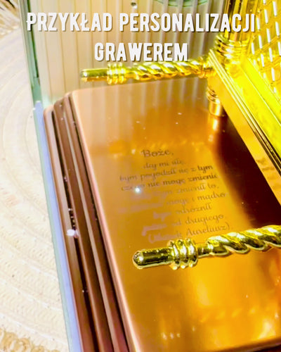 Majestátní Miniatura Archy Smlouvy ve Zlatém Rámu 11,2 x 5,8 x 7,3 cm - Exkluzivní archa, Dekorace ve Zlatém Vydání