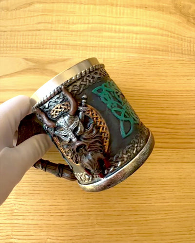 Pohár Vikinga Ragnar's Horn - s možností gravírování jako dárek, 250 ml