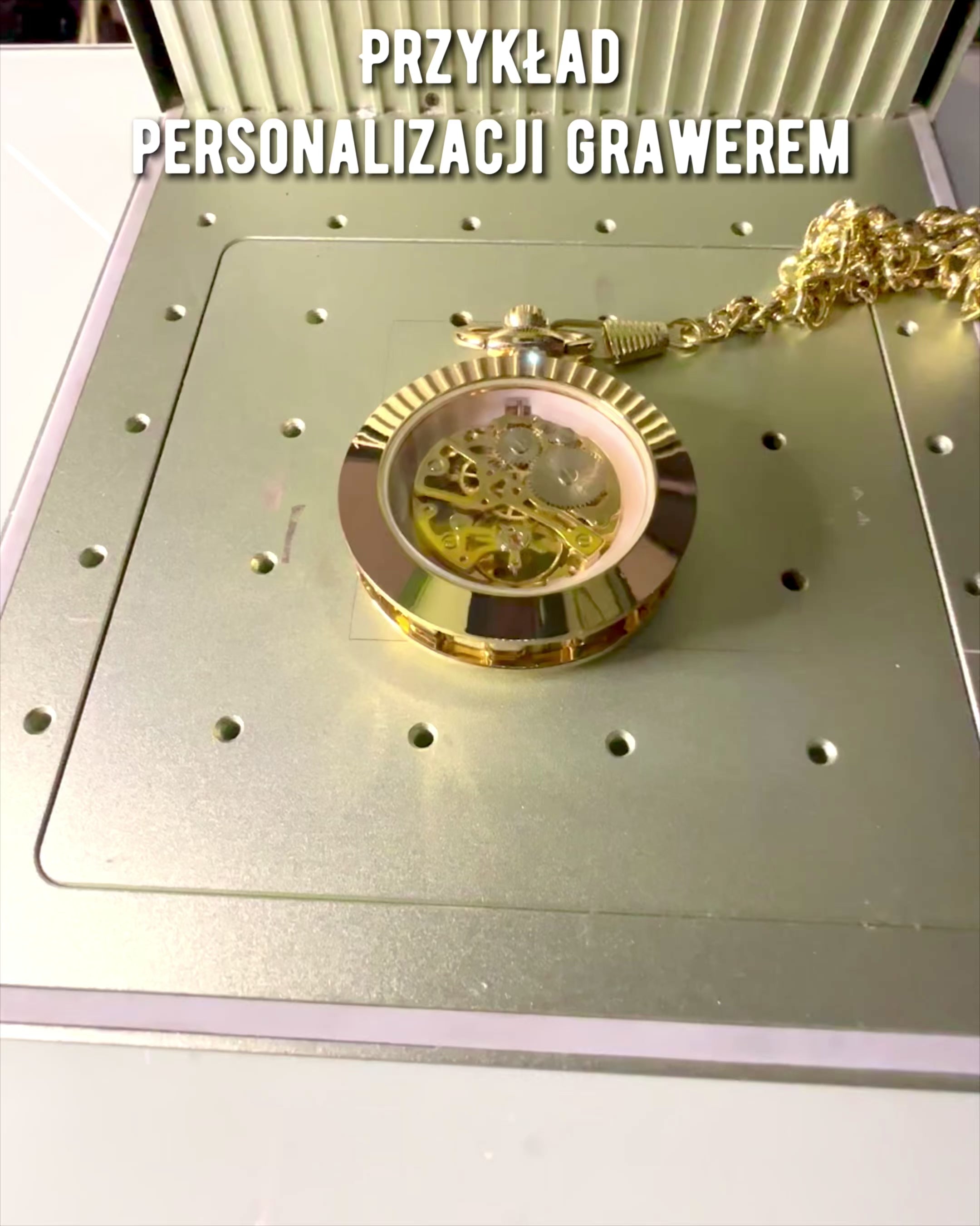 Retro Kapesní Hodinky – Mechanický Luxus ve Vintage Stylu, zlatá barva, personalizace gravírováním
