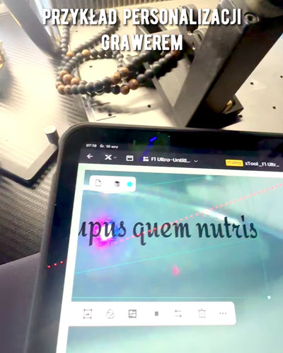 Šíp Moci, Náhrdelník s Černým Obsidiánem a Dřevěnými Korálky, personalizace gravírováním jako dárek