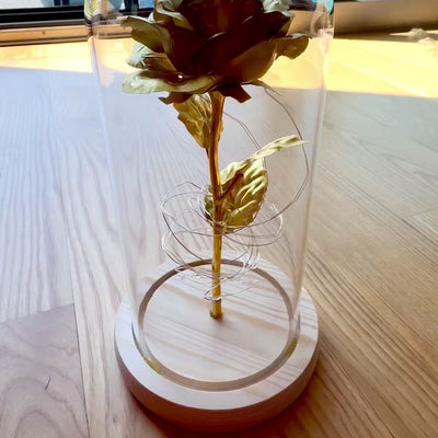 Noční LED lampička Růže s možností personalizace gravírováním, romantický dárek, výška 21,5 cm, jemné světlo, ideální dekorace do ložnice