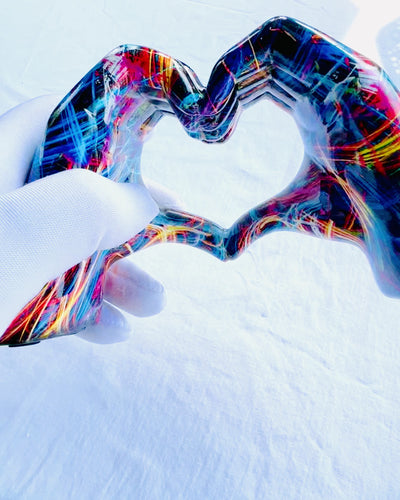 Kaleidoskop Srdce – Ručně Vyrobená Ozdoba z Pryskyřice s Možností Gravírování