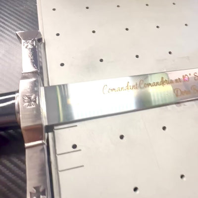 Ocelový rytířský meč 84 cm v pochvě - replika SW-114 s možností personalizace gravírováním