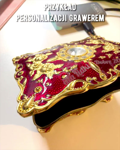 Szkatułka, Organizer na Biżuterię w Stylu Vintage – Metalowa Skrzyneczka Skarbów z Ozdobnymi Elementami