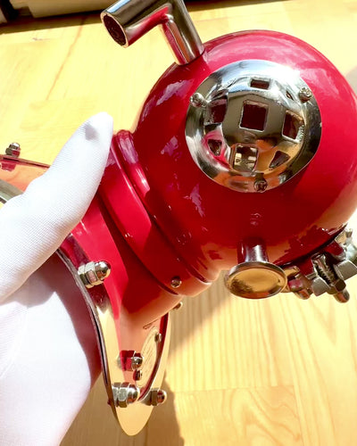 Helma Objevitele Hlubin - Sběratelská Edice s Možností Gravírování, 35 cm, dárek pro hasiče nebo potápěče