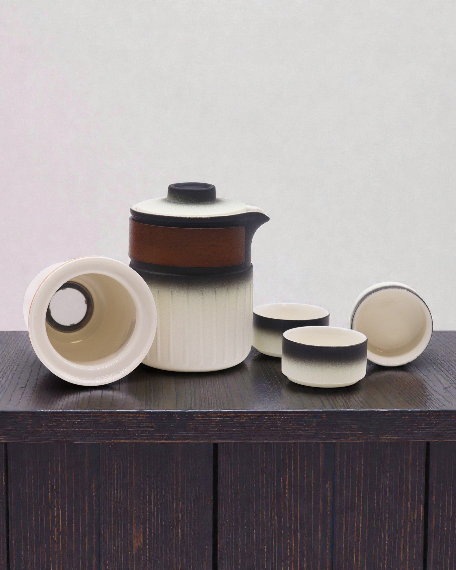 Cesta tří přátel – turistická keramická souprava s konvičkou a 3 šálky