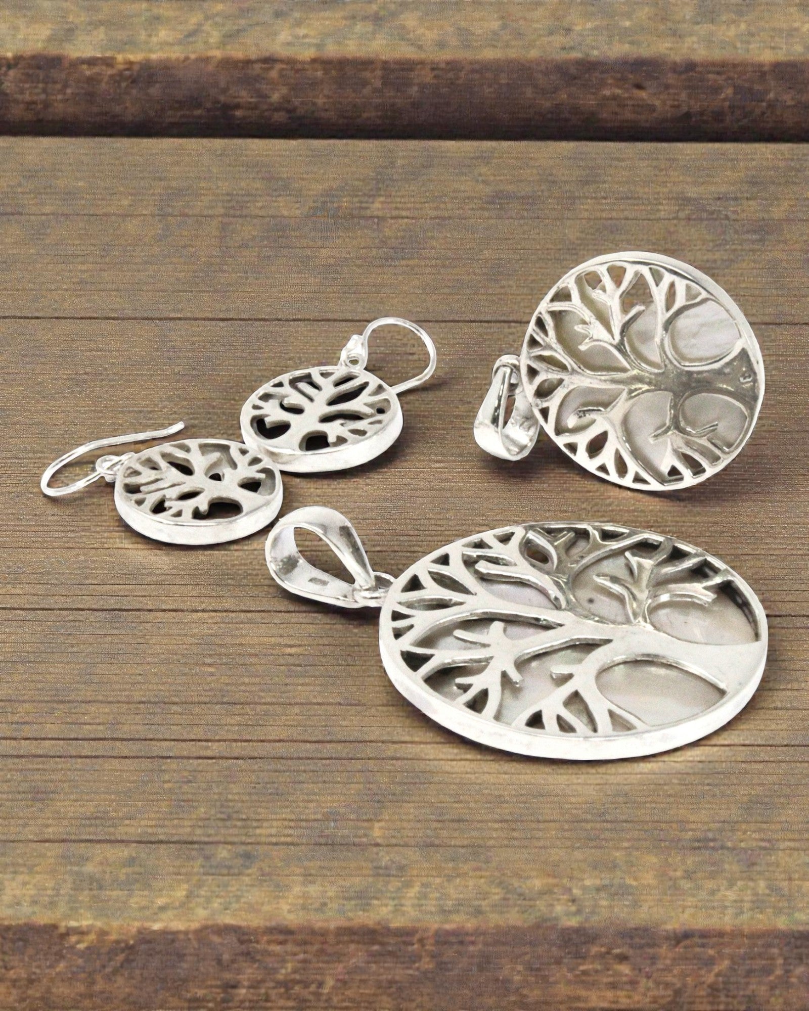 Srebrny Wisior Drzewo Życia 30 mm – Mother of Pearl Pure Light