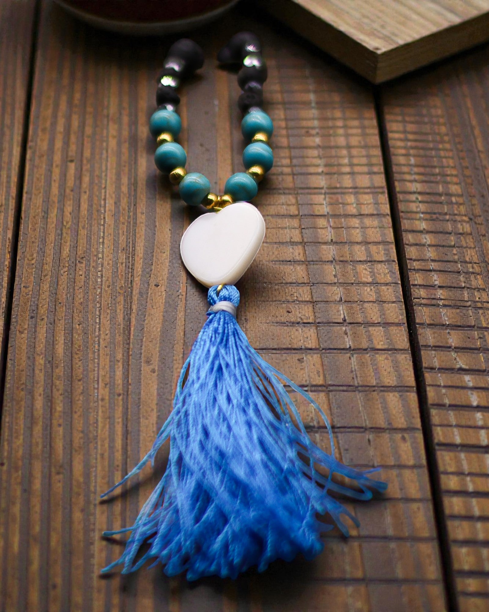 Náhrdelník Essence of the Volcano – uklidňující vliv